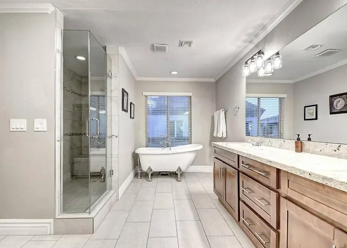 Massive 19br Estate Private Pool And Hot Tub Sleeps 32 Pet-friendly Ferienhaus