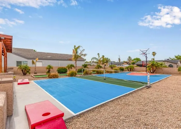 Massive 19br Estate Private Pool And Hot Tub Sleeps 32 Pet-friendly Ferienhaus *