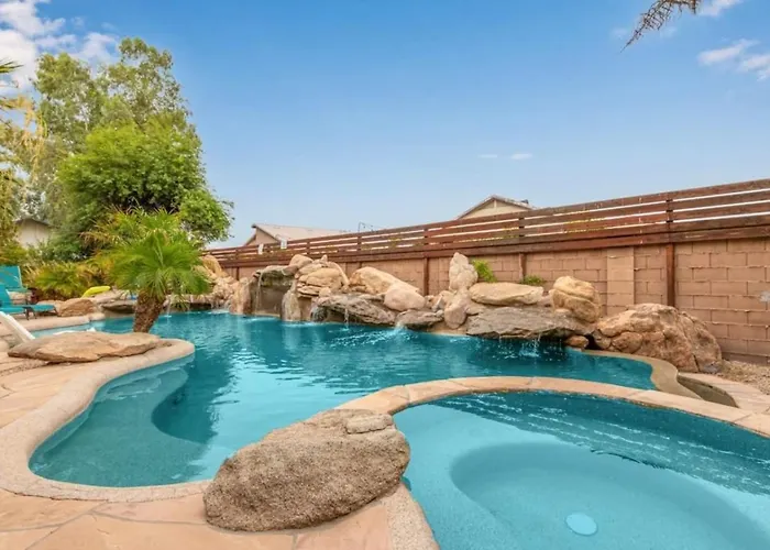 Ferienhaus Massive 19br Estate Private Pool And Hot Tub Sleeps 32 Pet-friendly *