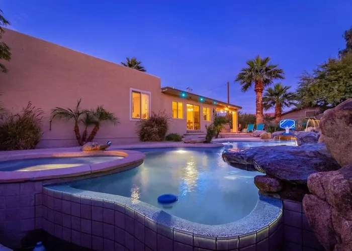 Massive 19br Estate Private Pool And Hot Tub Sleeps 32 Pet-friendly Ferienhaus *